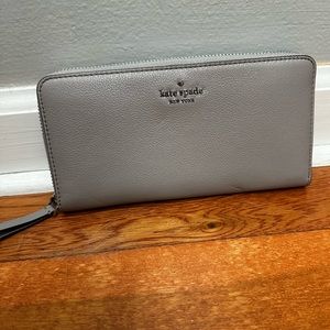 Kate Spade Large Continental Wallet in Soft Taupe